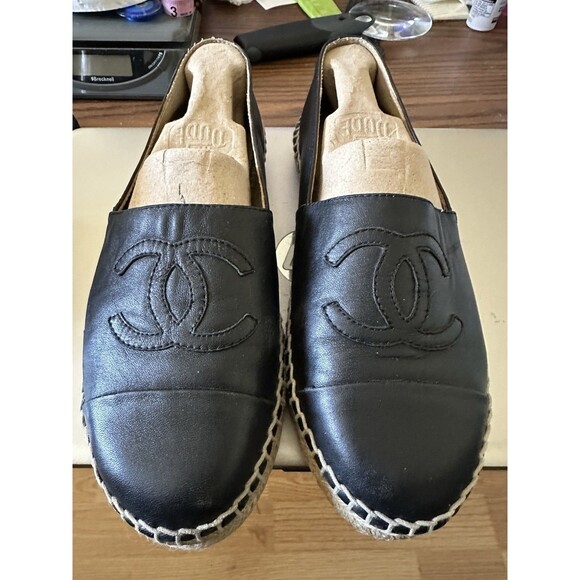 Chanel Camellia espadrilles black size 40, Runs Small ( See measurements) more l - Picture 1 of 16